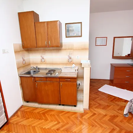 Goga Apartmán *